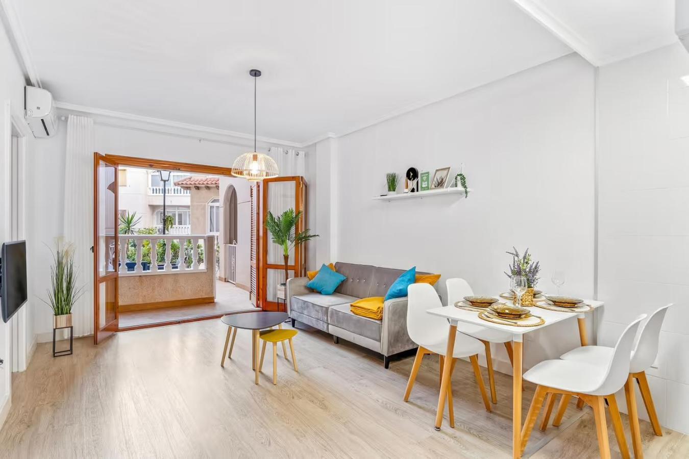 Apartamento Estefany A 100 M De Playa Torrevieja Exterior photo